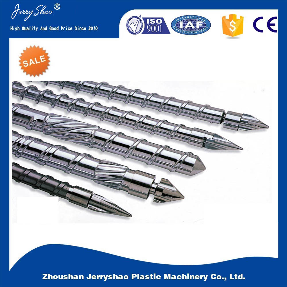 Screw for injection molding machine