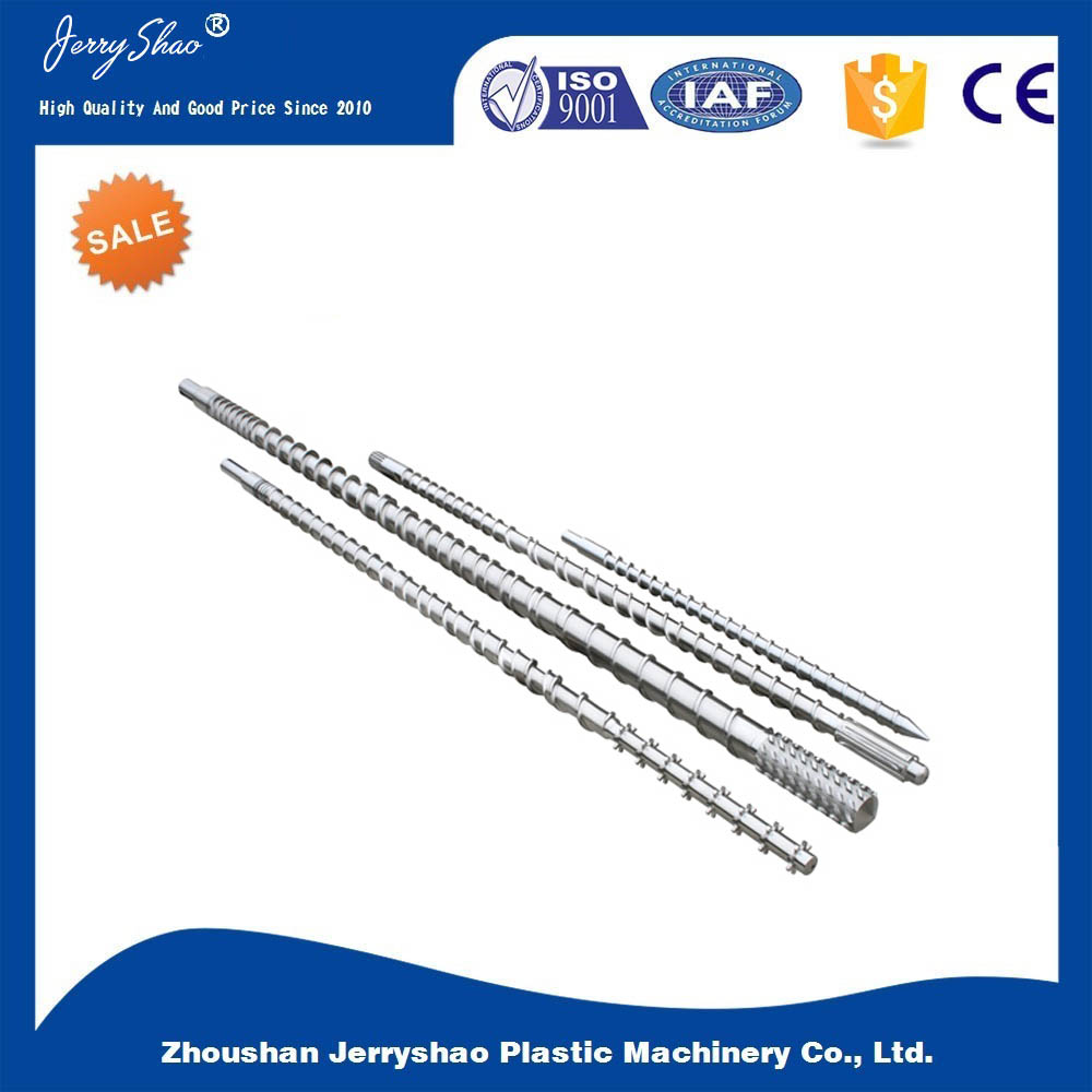 Screw for injection molding machine
